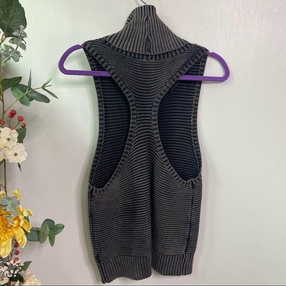 Dance & Marvel Racerback Turtleneck Sweater - Picture 4 of 5